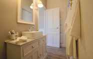 In-room Bathroom 6 A l'Aube de Troyes