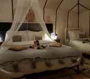 Kamar Tidur 7 Bassou Luxury Camp