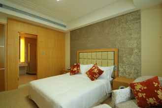 Bedroom 4 Grace Hotel