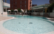 Swimming Pool 5 Hotel Gran Venere Beach