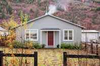 Exterior Picturesque Home in Historical Arrowtown