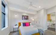Bedroom 5 NEW Cozy Comfy APT Near Sydney Airport & CBD
