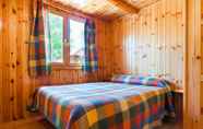 Bedroom 3 Bugalows camping Regio