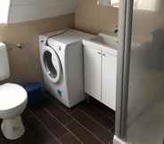 In-room Bathroom 7 Apartment Elmshorn