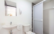 Toilet Kamar 3 Hotel Avexi Suites By Geh Suites