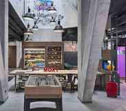 Lobby 7 Moxy Lausanne City