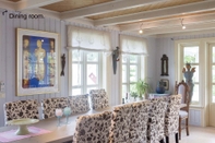 Bar, Cafe and Lounge Villa Solvorn