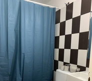 In-room Bathroom 2 GNG Home 2