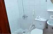 In-room Bathroom 2 Anwar Al Deafah Makkah