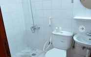 In-room Bathroom 3 Anwar Al Deafah Makkah