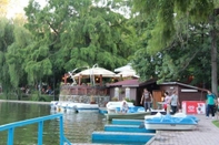 Swimming Pool Central Park Bucharest