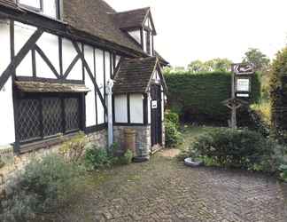 Exterior 2 Stunning 1-bed Cottage in Ashford William Harvey