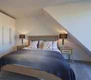 Kamar Tidur 7 Charles Hope Apartments Heathrow South