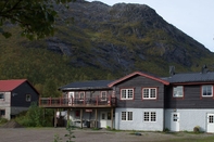 Bangunan Gullesfjord Camping