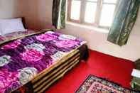 Kamar Tidur TIH Goodluck Camps and Guest House