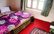 Kamar Tidur 3 TIH Goodluck Camps and Guest House