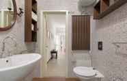 Toilet Kamar 5 Villa Denise