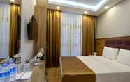 Kamar Tidur 7 West Palace Hotel