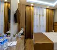 Kamar Tidur 7 West Palace Hotel