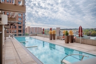 Swimming Pool National at Pentagon City