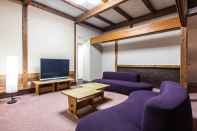 Common Space UNPLAN Village Hakuba – Hostel