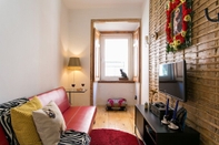 Common Space ALTIDO Chic 1-bed Apt moments to Luis de Camões Sq