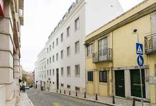 Exterior 4 ALTIDO Stunning 2BR Apt w/garden, by the Avenida subway & Botanical Garden of Lisbon