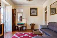 Common Space ALTIDO Lovely 3BR Apt w/ workspace, nearby Botanical Garden of Lisbon