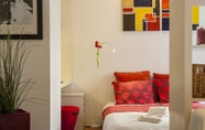 Bedroom 7 ALTIDO Color-block studio w/workspace &free parking at the heart of Santa Catarina