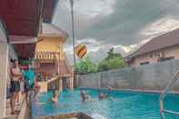 Kolam Renang Vang Vieng Freedom View - Hostel