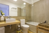 In-room Bathroom ALTIDO Cosy Santa Catarina