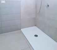 In-room Bathroom 5 Da Peppino Affittacamere a Diamante