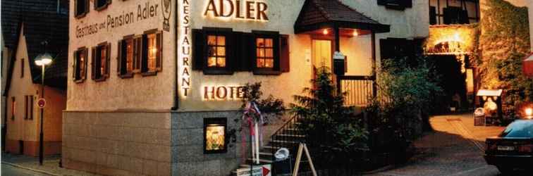 Bangunan Adler Gaststube Hotel Biergarten