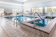 Swimming Pool TownePlace Suites by Marriott Amarillo West/Medical Center