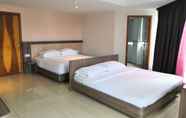 Kamar Tidur 2 KTC Hotel