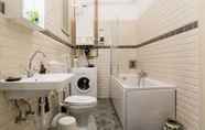 In-room Bathroom 2 Molnar 21 Apartment