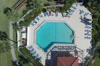 สระว่ายน้ำ 2 Bed, 2 Bath, Upgraded, Pool View - Ocean Village Club E35