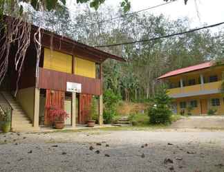 Bangunan 2 Country House Pulai Holiday Village