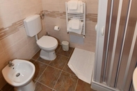 Toilet Kamar B&B Di Gabriele Filomena