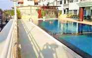 Swimming Pool 3 Jomtien Thip Condotel