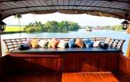 Ruang Umum 6 Best Luxury Houseboat Kerala