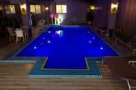 Swimming Pool Junlan Hotel