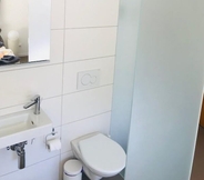 Toilet Kamar 4 L'angolo dei sapori