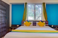 Kamar Tidur Treebo Trip The Upper Room