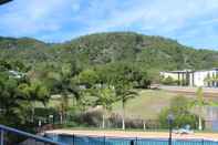 Swimming Pool Beachside Apartment 17