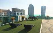 พื้นที่สาธารณะ 5 Fantastic Roof top Pool!