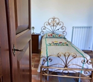 Bedroom 3 B&B Azienda Perconti