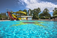 Swimming Pool Victoria Mobilehome Vacanze S. Francesco