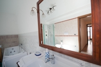 In-room Bathroom Suite Positano