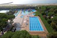 Swimming Pool Victoria Mobilehome Camping Union Lido Vacanze